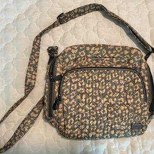 Lug crossbody bag, New without tags